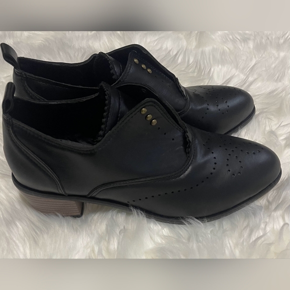 Womens Victorian casual vintage shoes - Picture 2 of 4